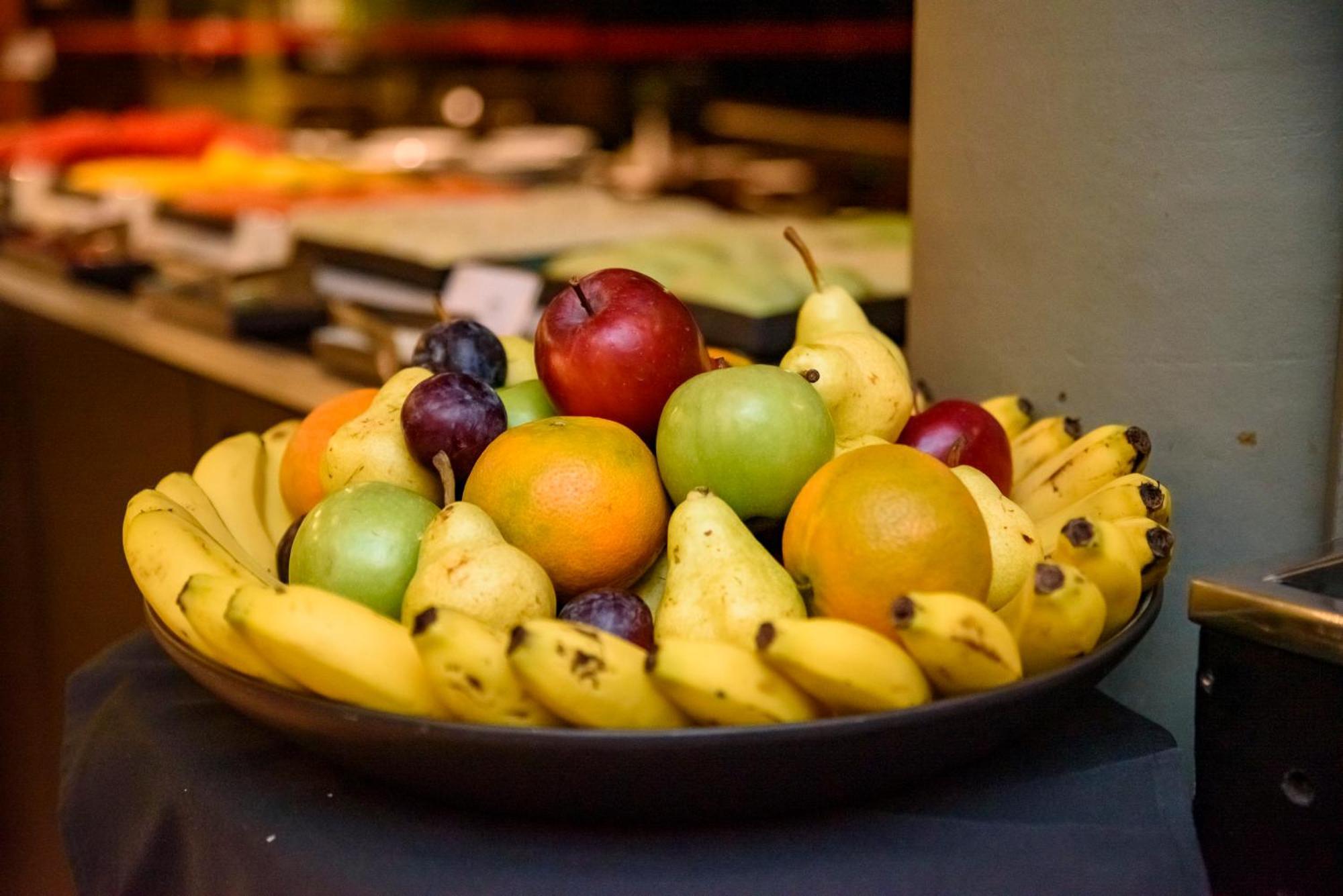 로열 튤립 브라질리아 알보라다 호텔 외부 사진 Fruit salad