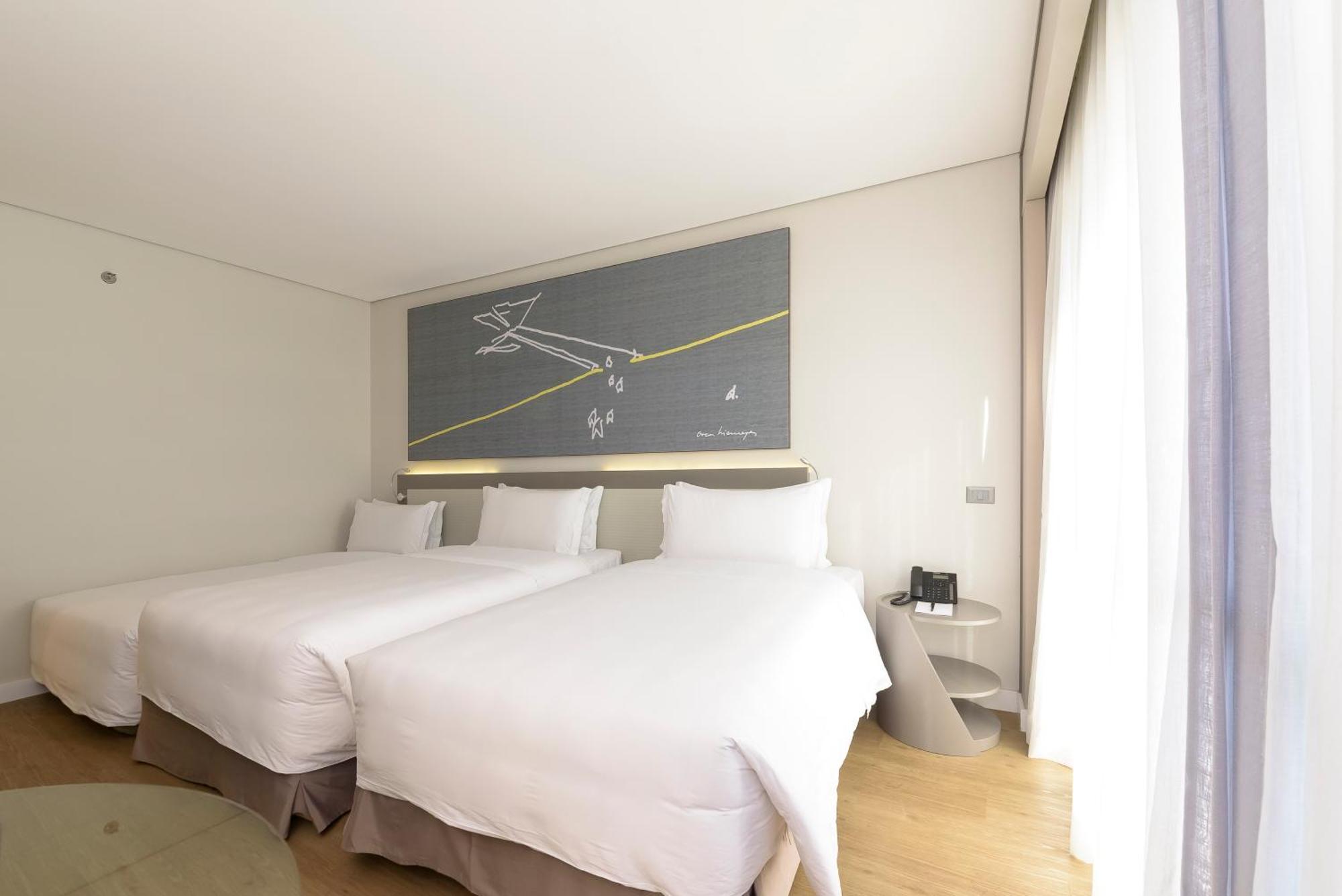 로열 튤립 브라질리아 알보라다 호텔 객실 사진 A room at the hotel